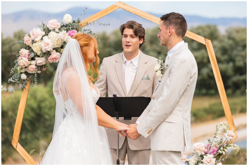 outdoor wedding ceremony in Boise idaho
