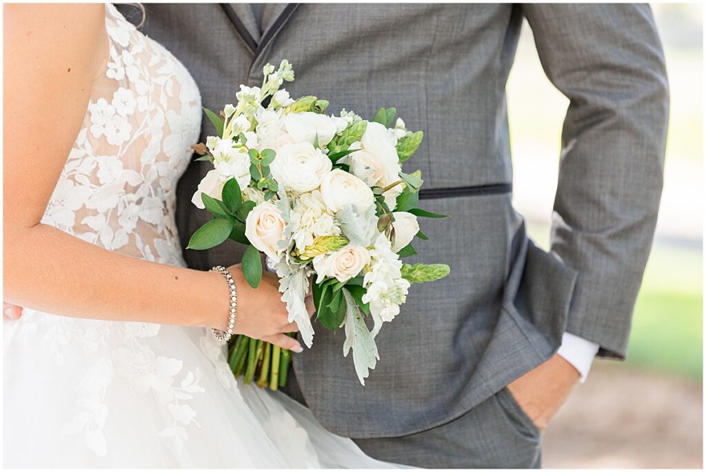 ivory and green bridal bouquet